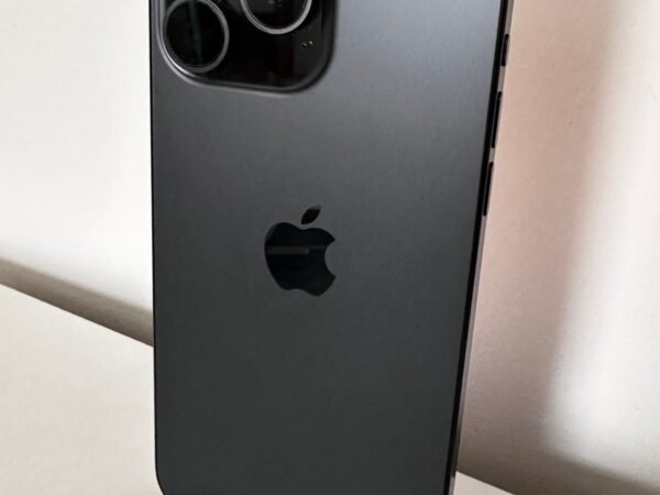 Apple iPhone 15 Pro Max 512gb UNLOCKED 7S13