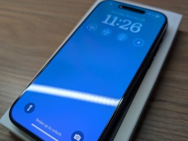 iPhone 15 Pro Unlocked - 512GB with extras 6W89