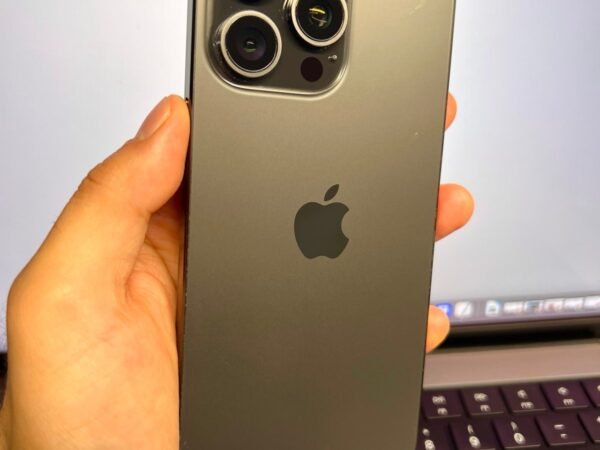 Apple iPhone 15 Pro Max Factory Unlocked (100% Batt) Black Titanium 256GB #20128 9C71