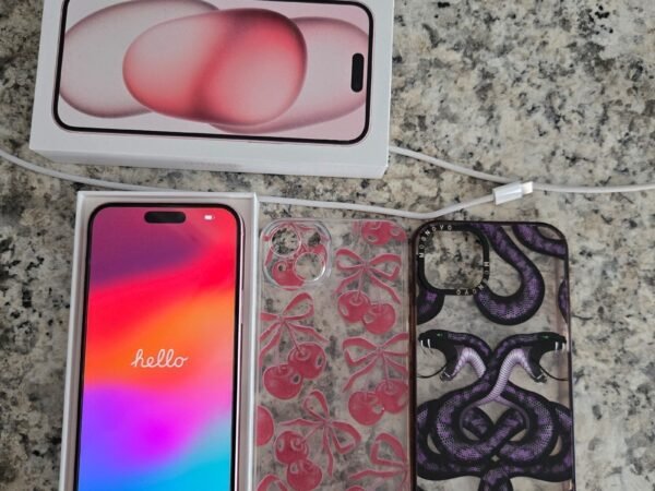 UNLOCKED Pink iPhone 15 plus 256gb 3F15