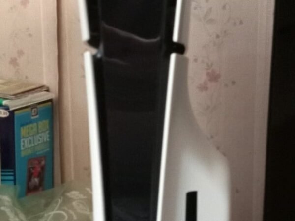 Sony PlayStation 5 Console in White Slim PS5 like new 5R92